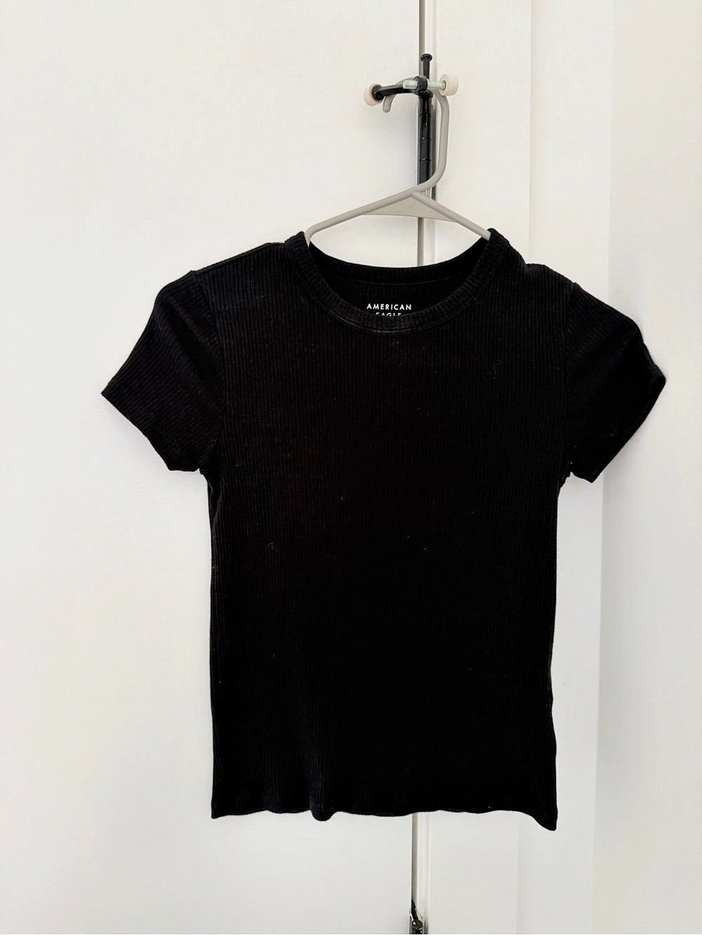 American Eagle Ribbed Crewneck Short Sleeve Tee Ribbed Short Sleeve Tee in Black